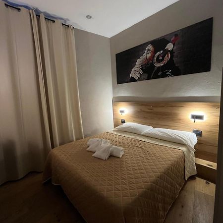 Hotel Pino เลริชี ภายนอก รูปภาพ