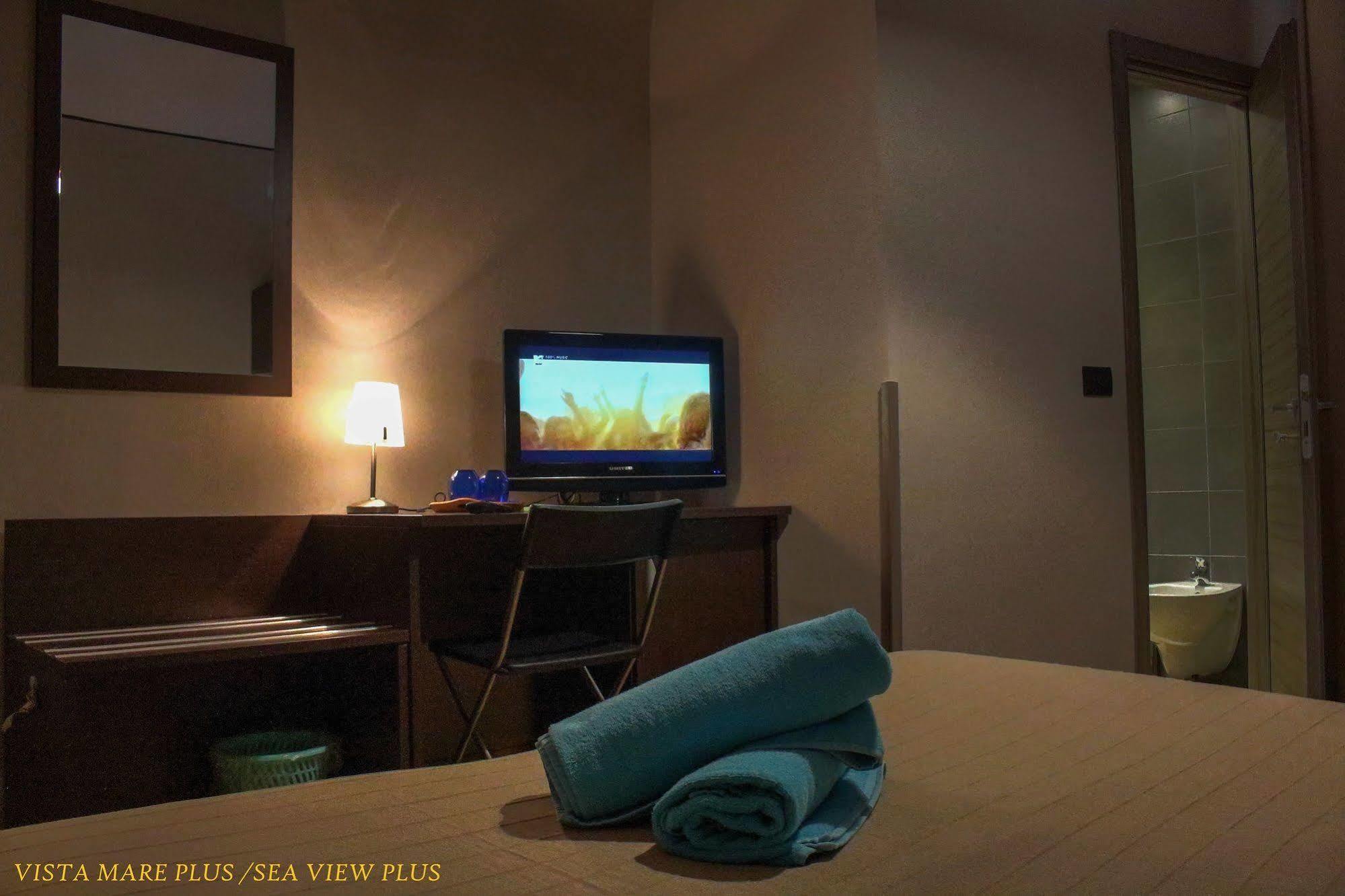 Hotel Pino เลริชี ภายนอก รูปภาพ