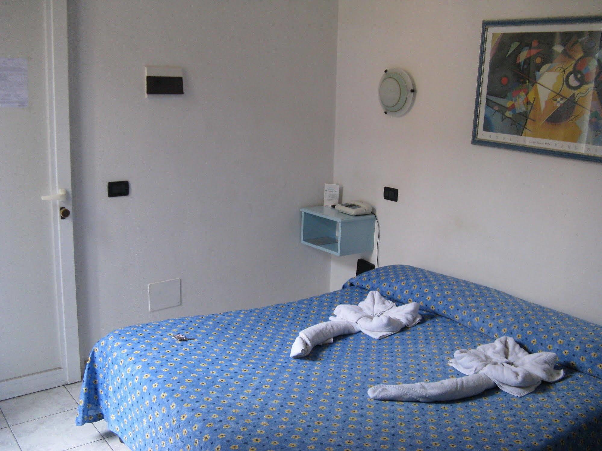 Hotel Pino เลริชี ภายนอก รูปภาพ