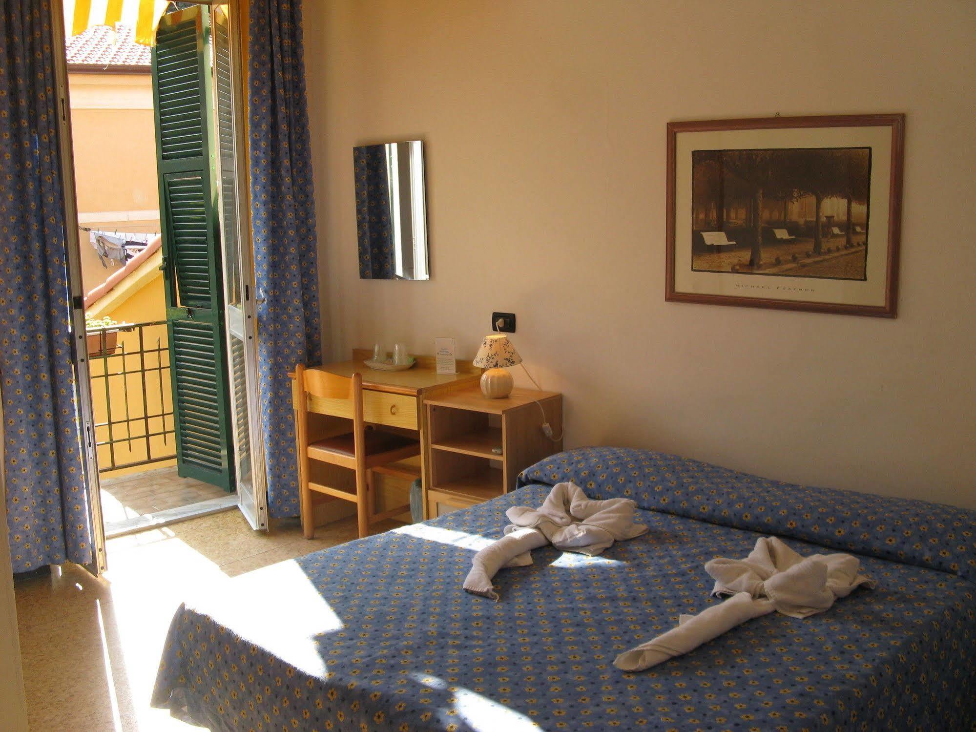 Hotel Pino เลริชี ภายนอก รูปภาพ