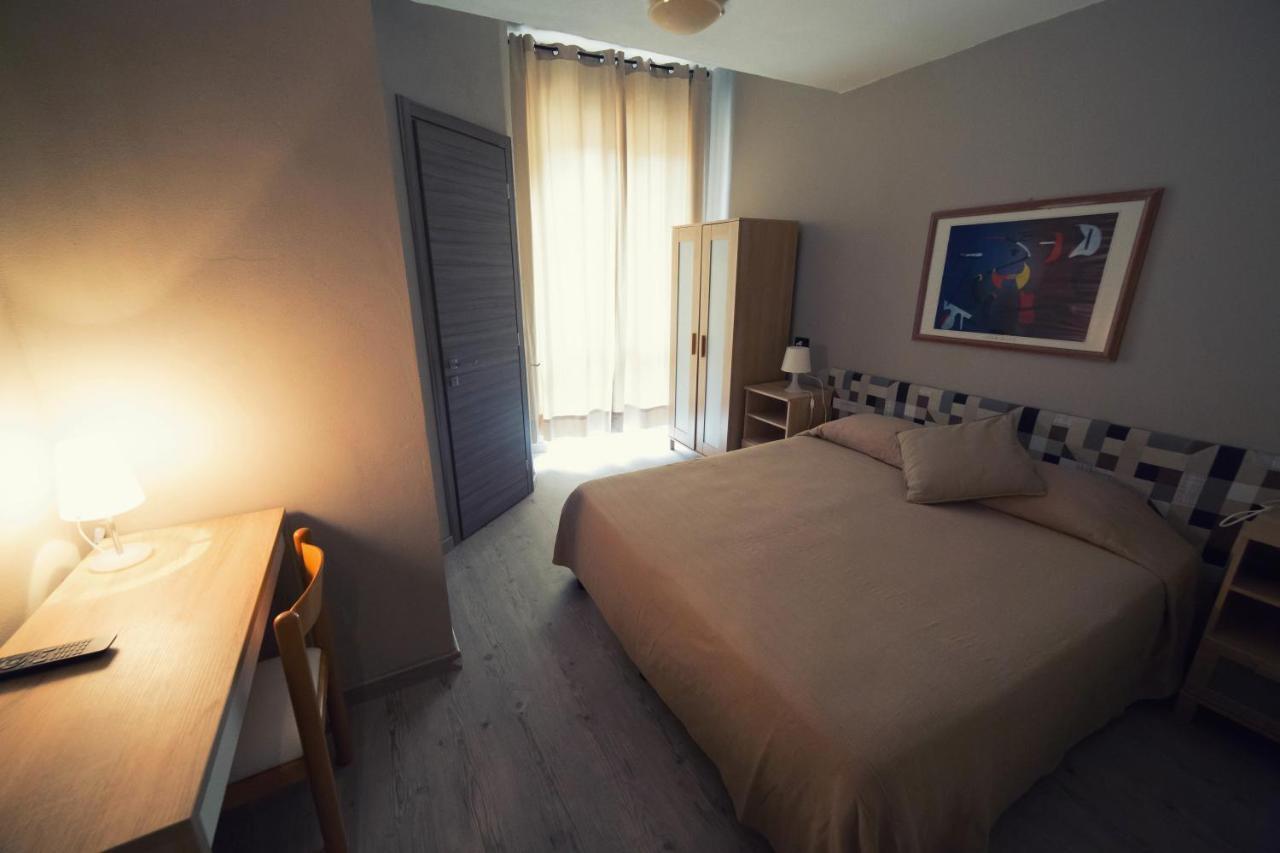 Hotel Pino เลริชี ภายนอก รูปภาพ